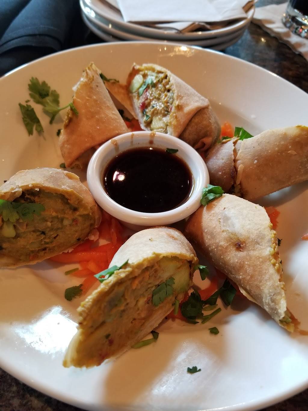 BJs Restaurant & Brewhouse | restaurant | 2514 W International Speedway Blvd, Daytona Beach, FL 32114, USA | 3862262005 OR +1 386-226-2005