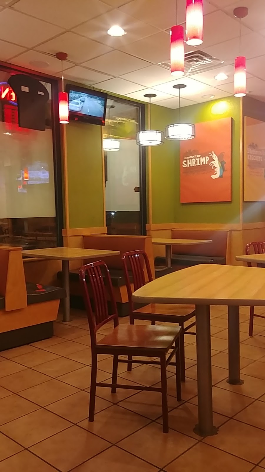 Popeyes Louisiana Kitchen | restaurant | 3208 S University Ave, Little Rock, AR 72204, USA | 5015628110 OR +1 501-562-8110