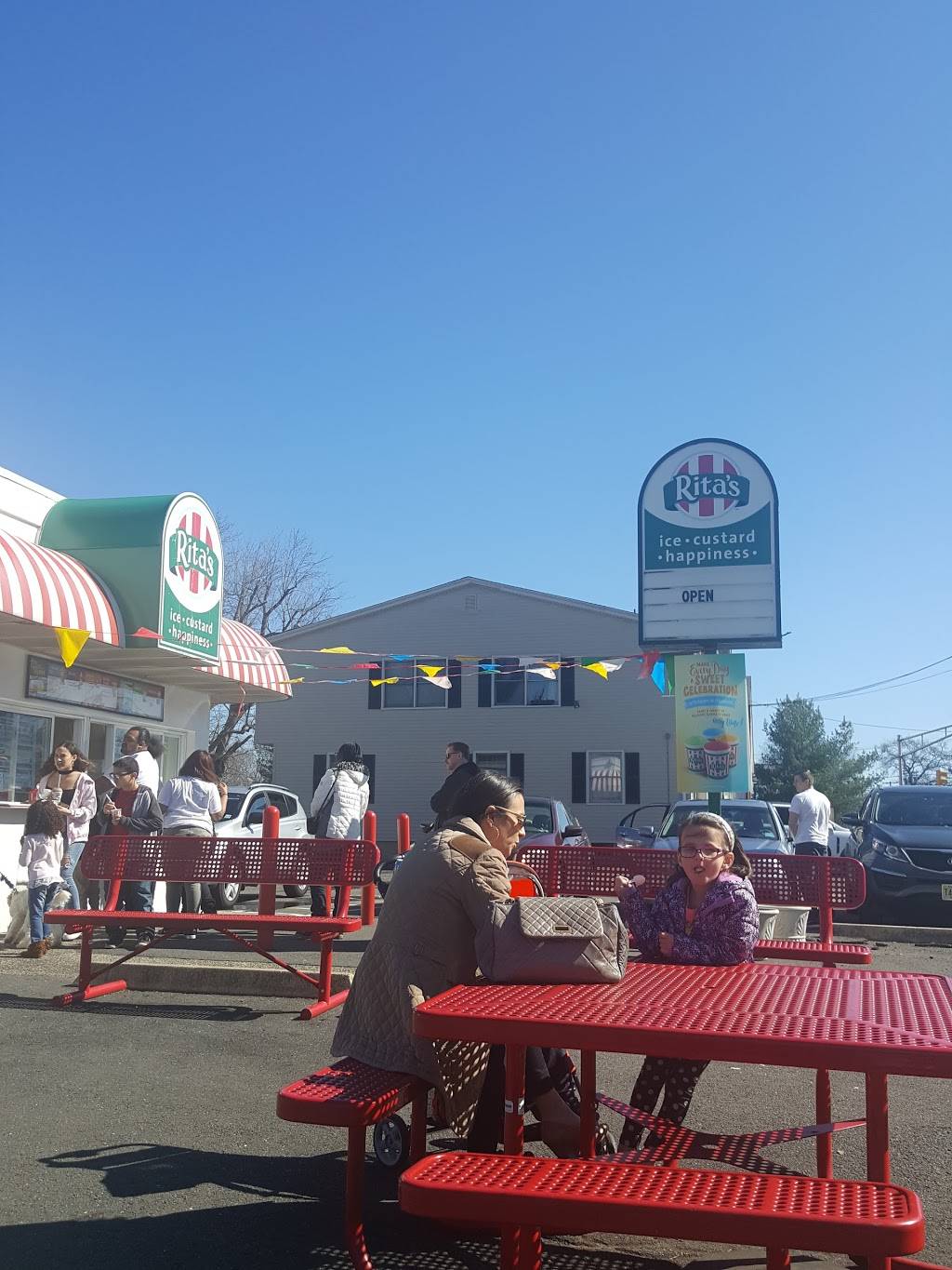 Ritas Italian Ice & Frozen Custard | restaurant | 1901 Park Ave, South Plainfield, NJ 07080, USA | 9087557765 OR +1 908-755-7765