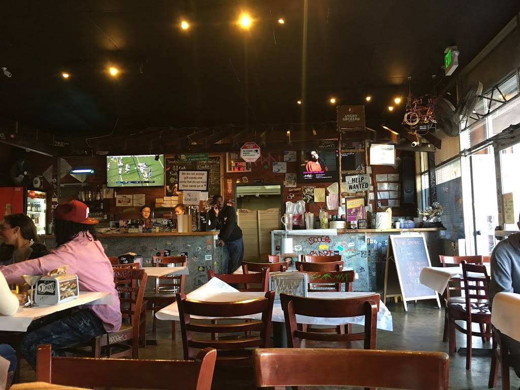 Rockin Crawfish | restaurant | 211 Foothill Blvd, Oakland, CA 94606, USA | 5102511657 OR +1 510-251-1657