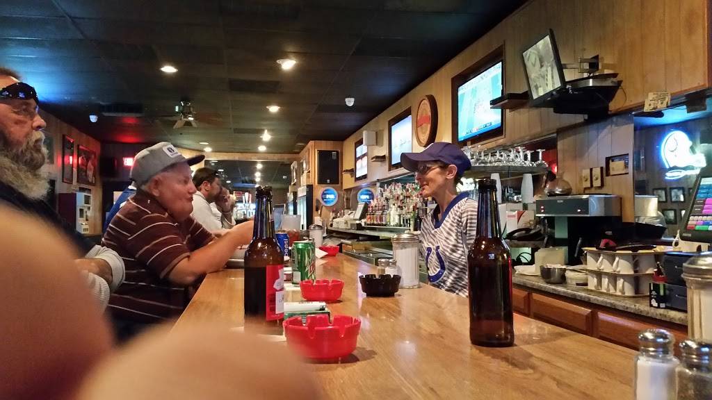 A & B Cafe | restaurant | 110 N Main St, Winchester, IN 47394, USA | 7655842690 OR +1 765-584-2690