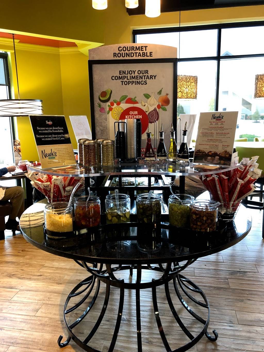 Newks Eatery | restaurant | 2077 Somerville Rd Suite 150, Annapolis, MD 21401, USA | 4109347000 OR +1 410-934-7000