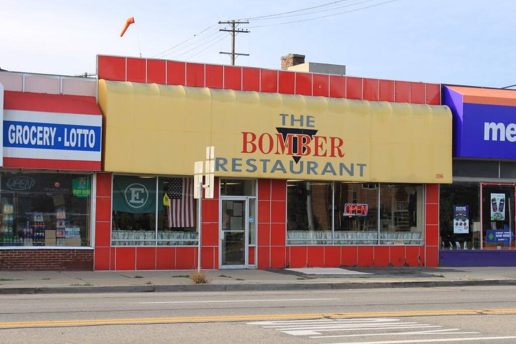Bomber Restaurant | restaurant | 306 E Michigan Ave, Ypsilanti, MI 48198, USA | 7344820550 OR +1 734-482-0550