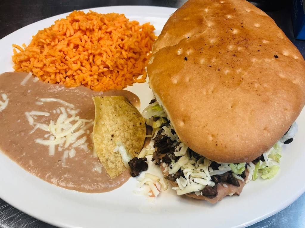 Fat Burrito #2 | restaurant | 2128 45th St, Highland, IN 46322, USA | 2195138027 OR +1 219-513-8027