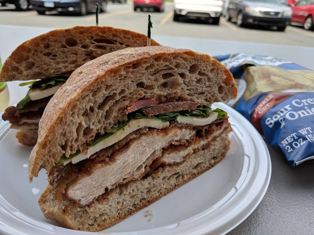 Super Sandwich | meal takeaway | 702 Bridgeport Ave, Shelton, CT 06484, USA | 2039440922 OR +1 203-944-0922