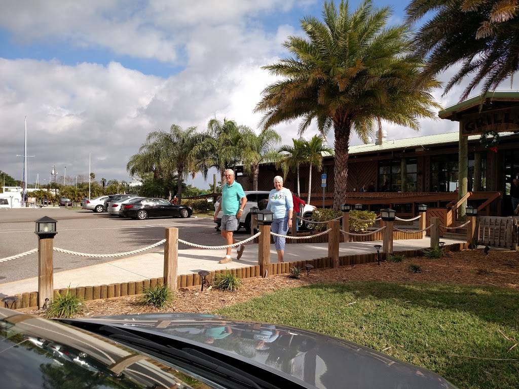 Grills Riverside Seafood Deck & Tiki Bar | restaurant | 6075 N US Hwy 1, Melbourne, FL 32940, USA | 3212428999 OR +1 321-242-8999