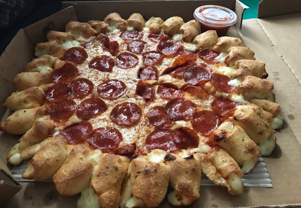 Pizza Hut | restaurant | 7815 Bellfort St, Houston, TX 77061, USA | 7136493089 OR +1 713-649-3089