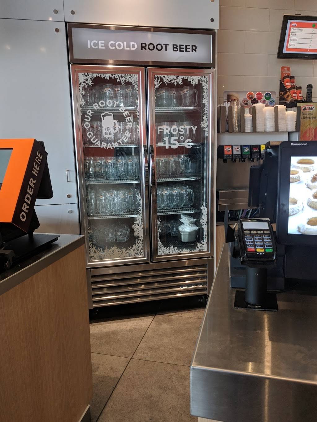 A&W Canada | restaurant | 7, 2016 Ogilvie Rd Unit 7, Gloucester, ON K1J 6M6, Canada | 6136950497 OR +1 613-695-0497