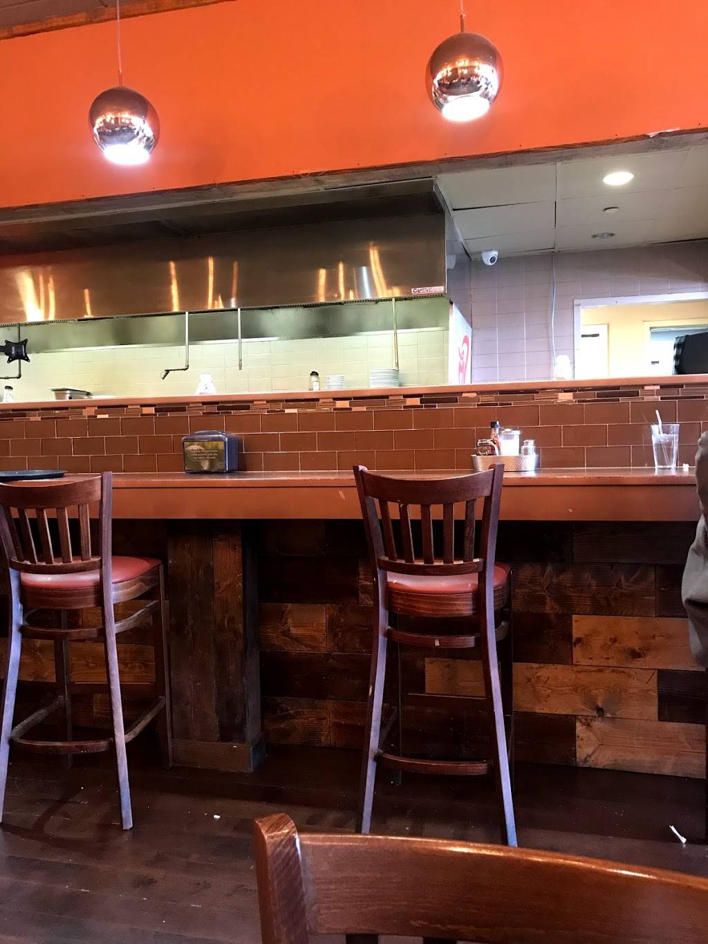 Rose Petals Cafe & Lounge | restaurant | 8120 Old York Rd, Elkins Park, PA 19027, USA | 2156904706 OR +1 215-690-4706