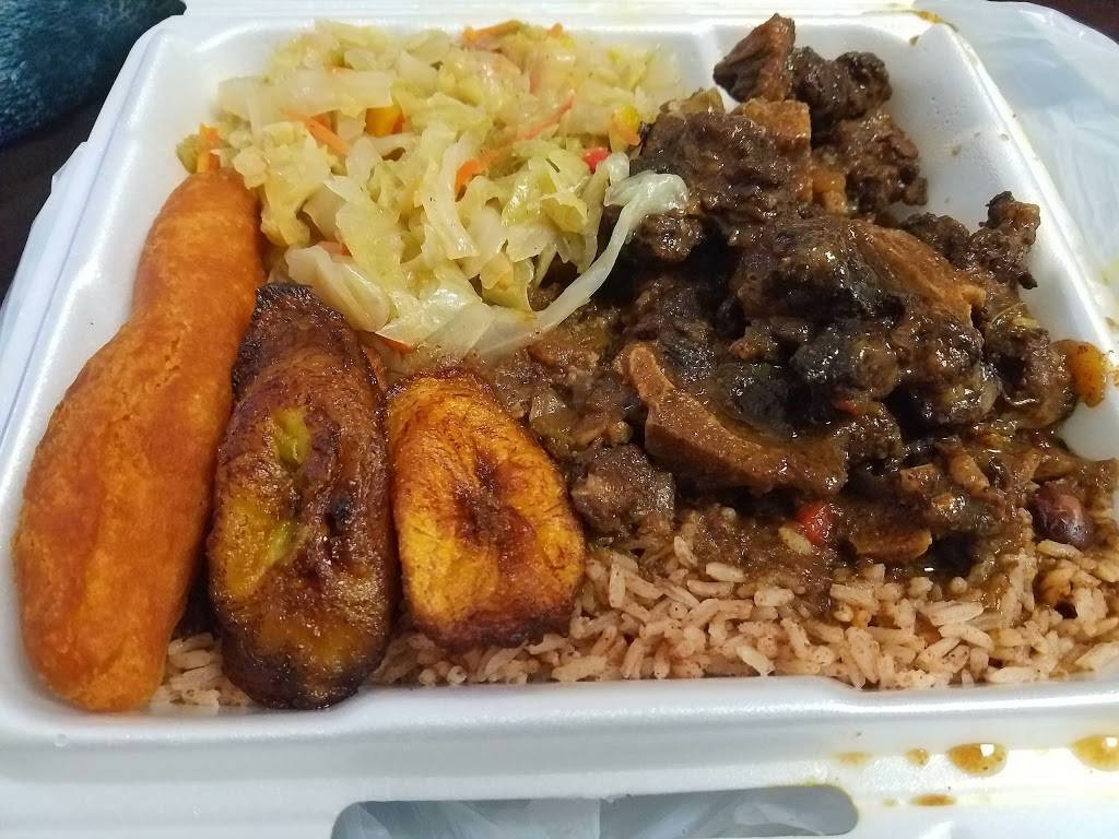 Hilltops Jamaican Market & Restaurant | restaurant | 1061 E Holt Ave, Pomona, CA 91767, USA | 9096296407 OR +1 909-629-6407