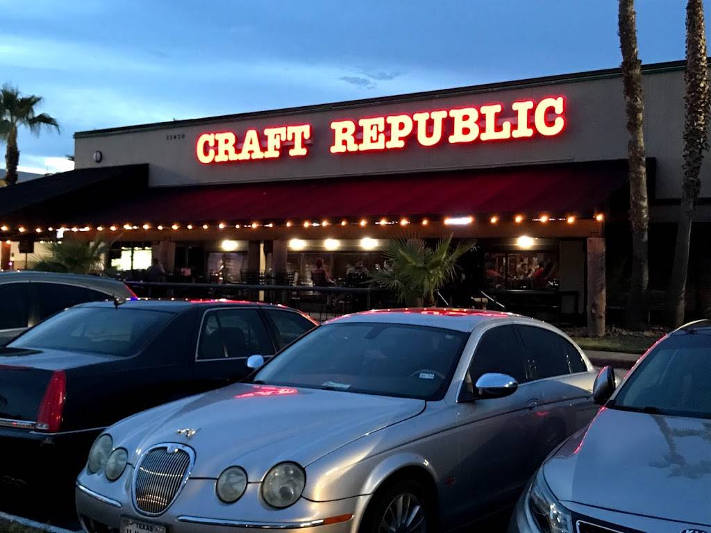 Craft Republic | restaurant | 11470 Westheimer Rd, Houston, TX 77077, USA | 2815892122 OR +1 281-589-2122