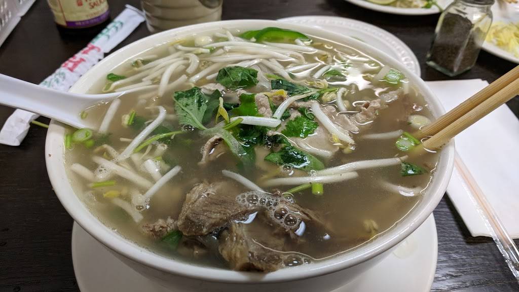 Pho Family Restaurant | restaurant | 1025 N State St, Los Angeles, CA 90033, USA | 3232220112 OR +1 323-222-0112