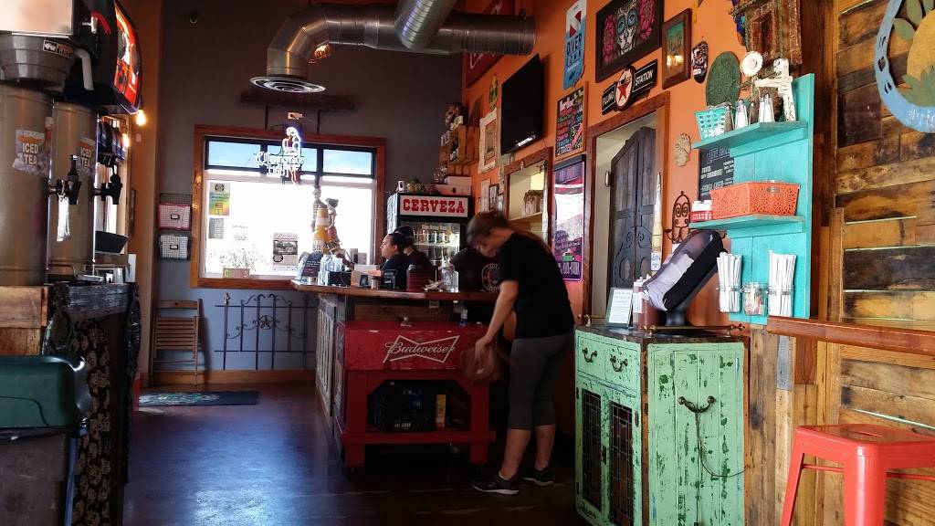 Casita Taqueria | restaurant | 2663 Central Ave, St. Petersburg, FL 33713, USA | 7274988749 OR +1 727-498-8749