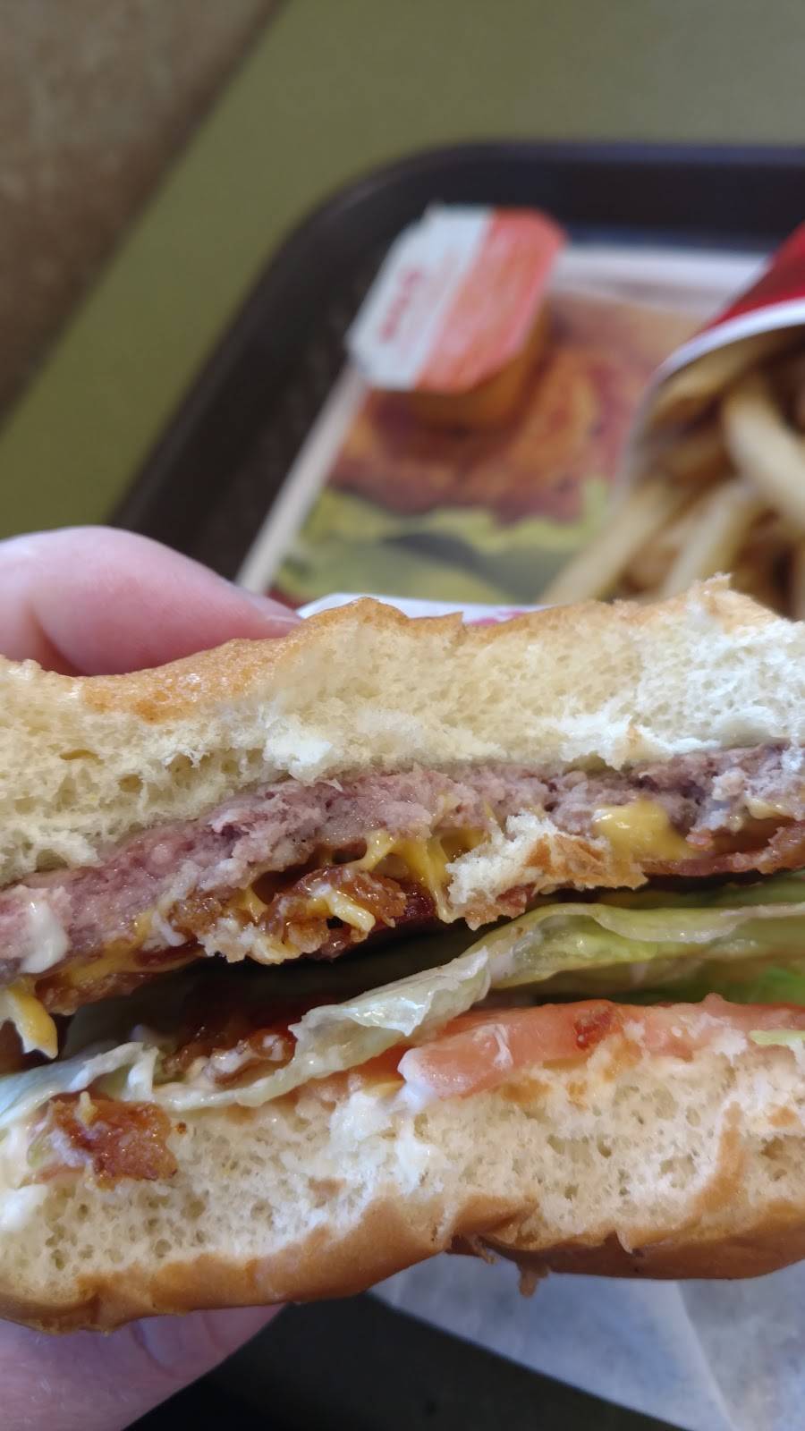 Wendys | restaurant | 350 S College Rd, Wilmington, NC 28403, USA | 9104520390 OR +1 910-452-0390