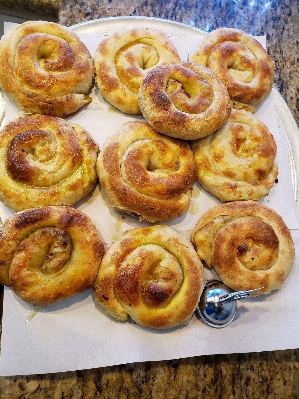 Douglass Pizza | restaurant | 249 Talmadge Rd, Edison, NJ 08817, USA | 7322489650 OR +1 732-248-9650