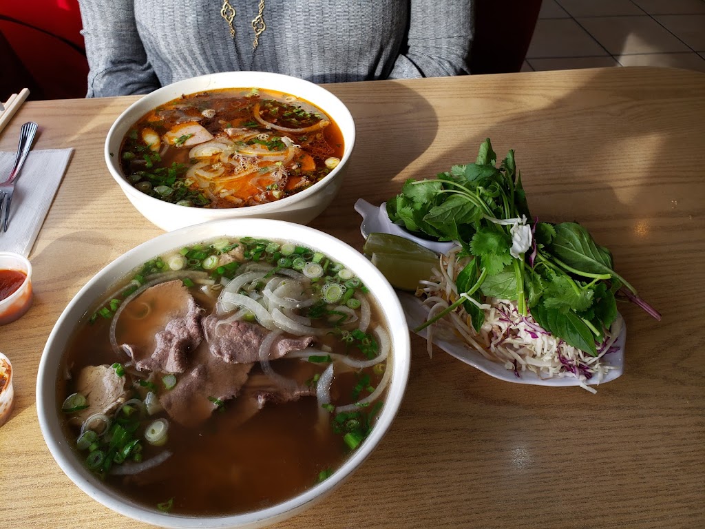 Pho Golden Palace Vietnamese Restaurant | restaurant | 7156 N Davis Hwy, Pensacola, FL 32504, USA | 8508578892 OR +1 850-857-8892
