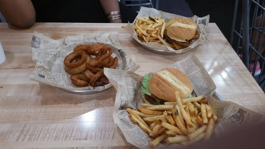 Wayback Burgers | restaurant | 3301 SW 104th St, Oklahoma City, OK 73159, USA | 4053787100 OR +1 405-378-7100