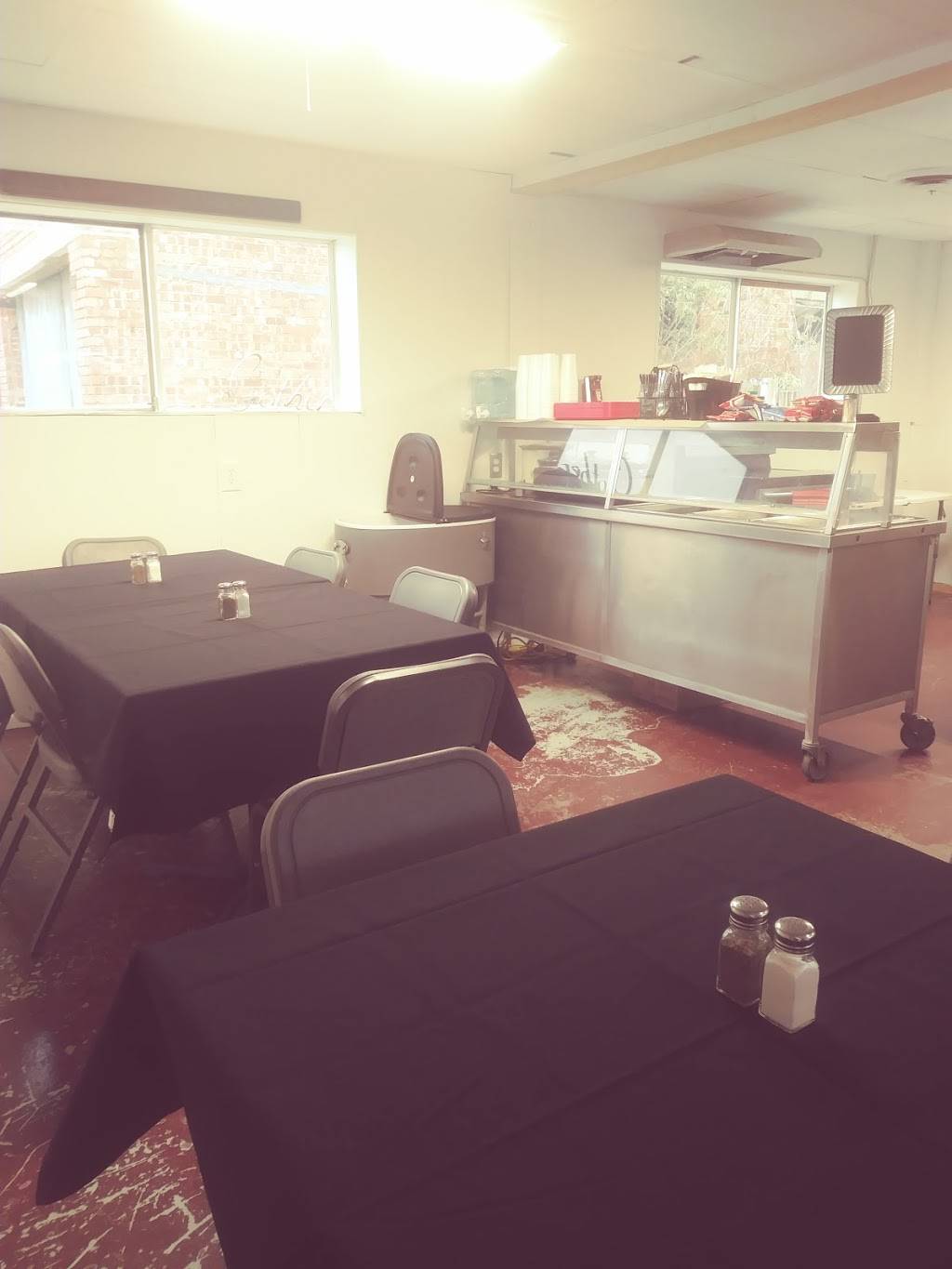 CWS Custom Smoke | restaurant | 305 South Main St, Carbon, TX 76435, USA | 8179659646 OR +1 817-965-9646