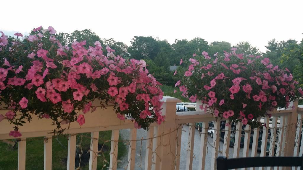 Anthonys on the Green | restaurant | 212 Prentice St, Holliston, MA 01746, USA | 5084294848 OR +1 508-429-4848