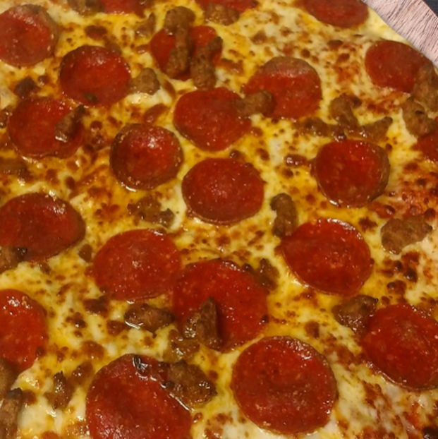 Mikes Pizza Oregon | restaurant | 3156 Navarre Ave, Oregon, OH 43616, USA | 4197252820 OR +1 419-725-2820