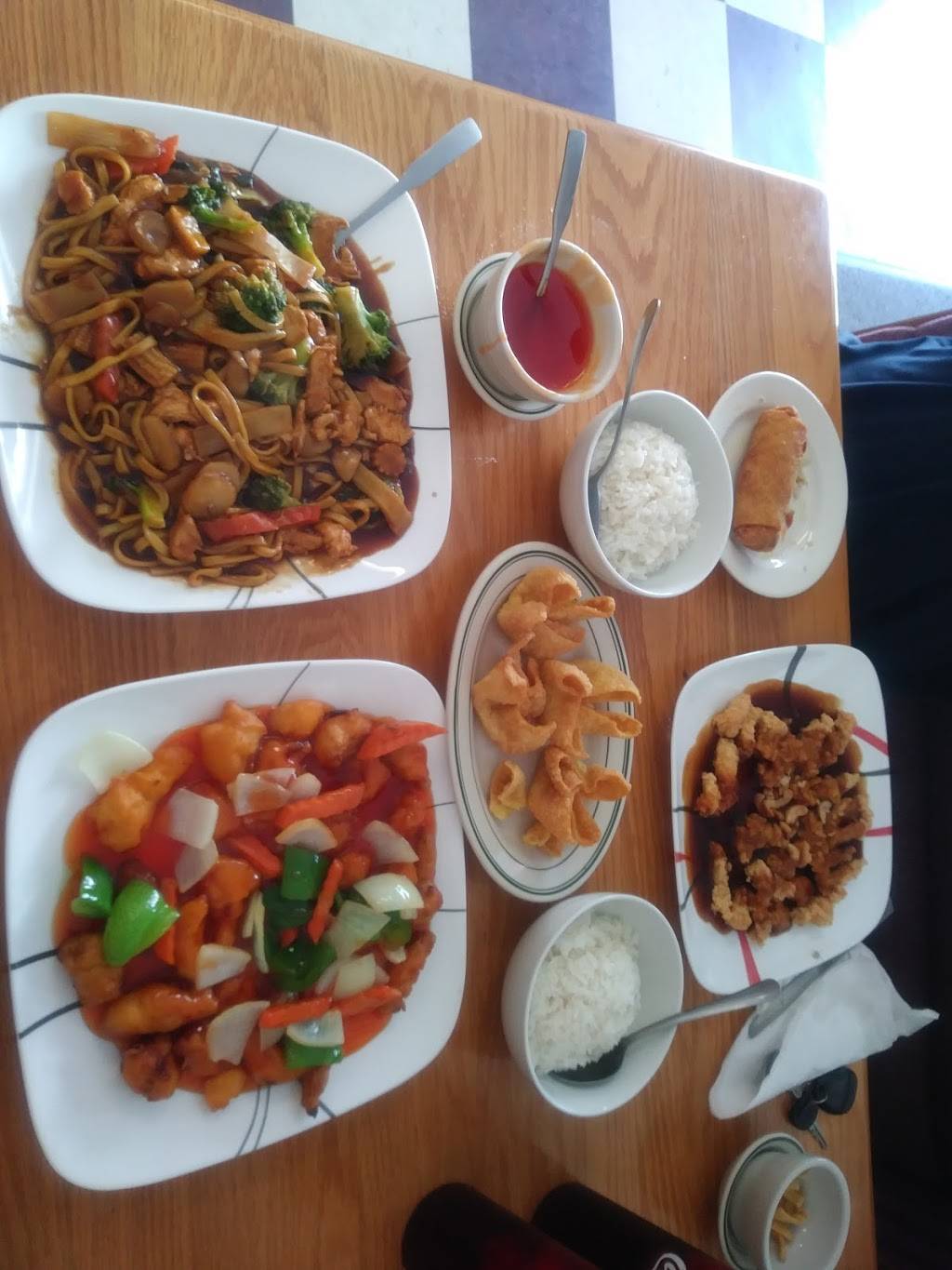 China Express | restaurant | 106 W 7th St, Cassville, MO 65625, USA | 4178471255 OR +1 417-847-1255