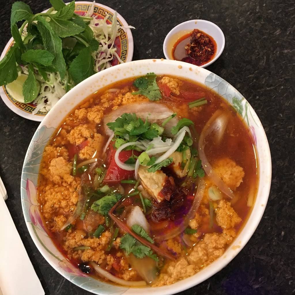 Pho Kim Long | restaurant | 2082 N Capitol Ave, San Jose, CA 95132, USA | 4089462181 OR +1 408-946-2181