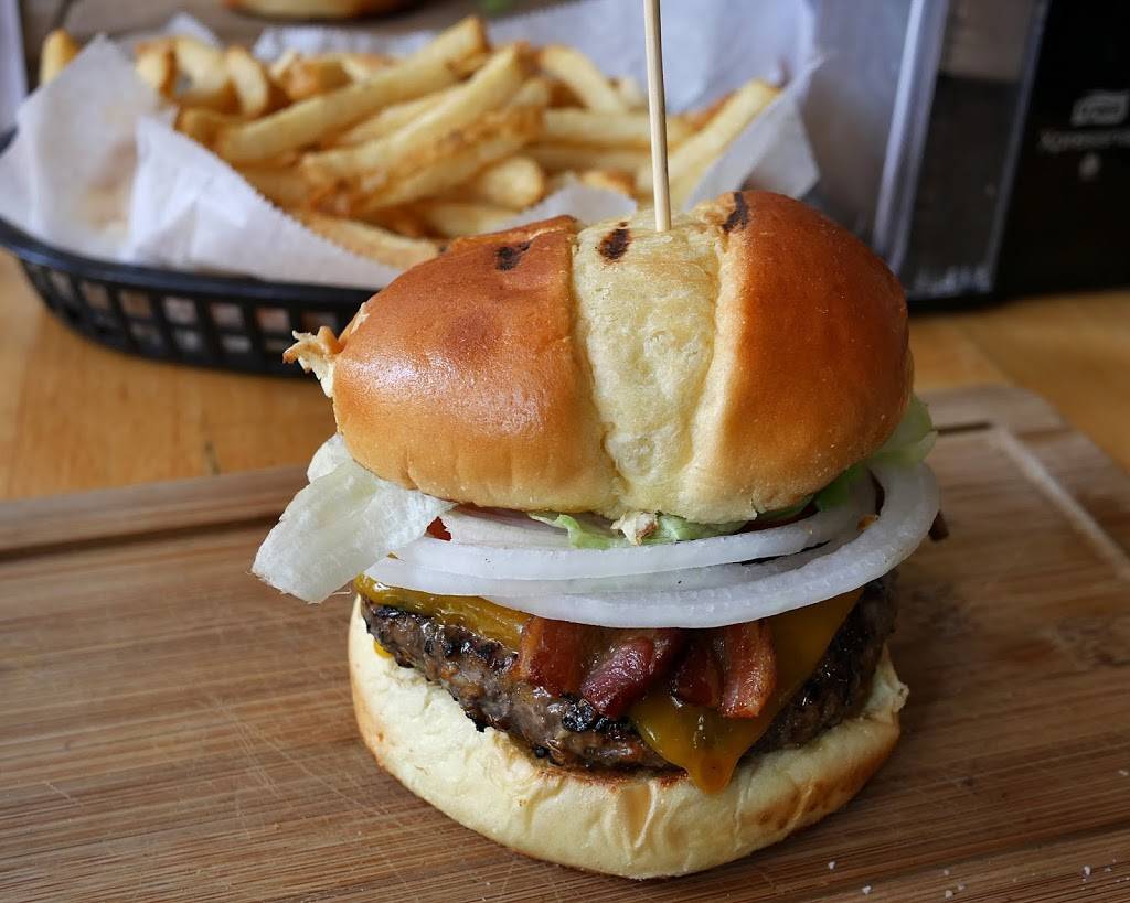 Butcher & The Burger | restaurant | 1021 W Armitage Ave, Chicago, IL 60614, USA | 7736973735 OR +1 773-697-3735
