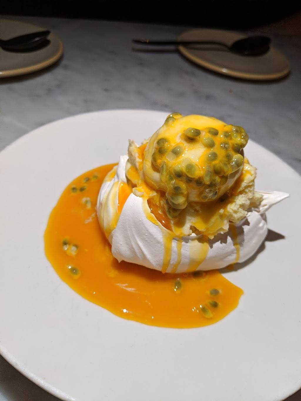 Elephante | restaurant | 1332 2nd St, Santa Monica, CA 90401, USA | 4243202384 OR +1 424-320-2384