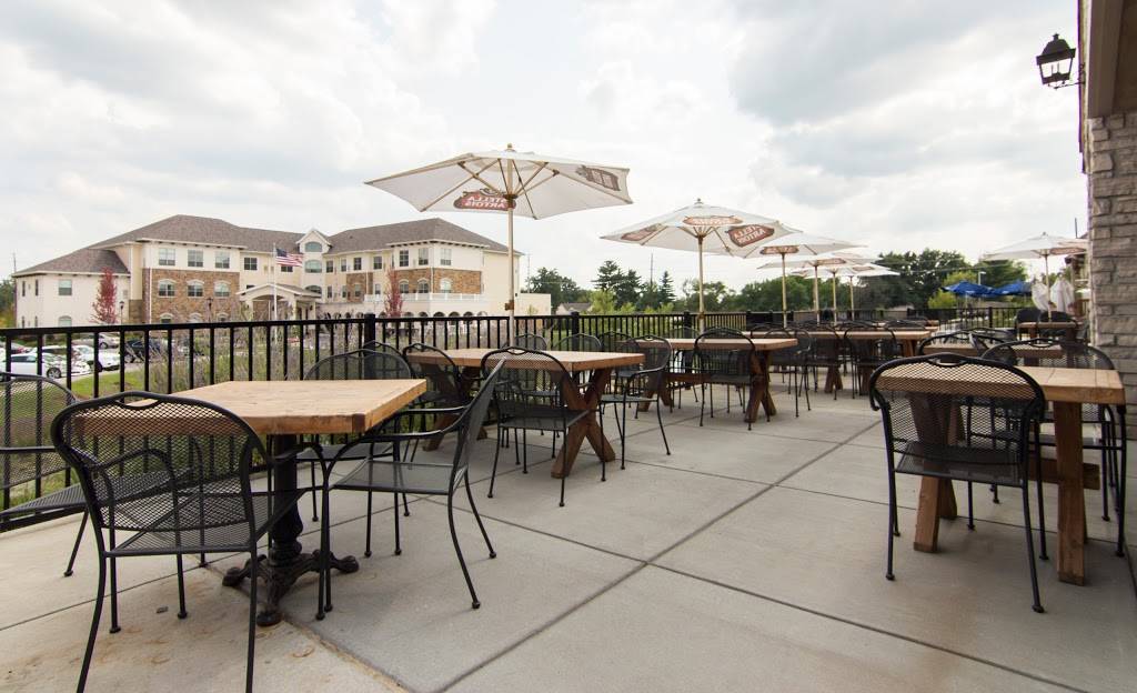 Circle 7 Ranch | restaurant | 14412 Clayton Rd, Ballwin, MO 63011, USA | 6362209707 OR +1 636-220-9707