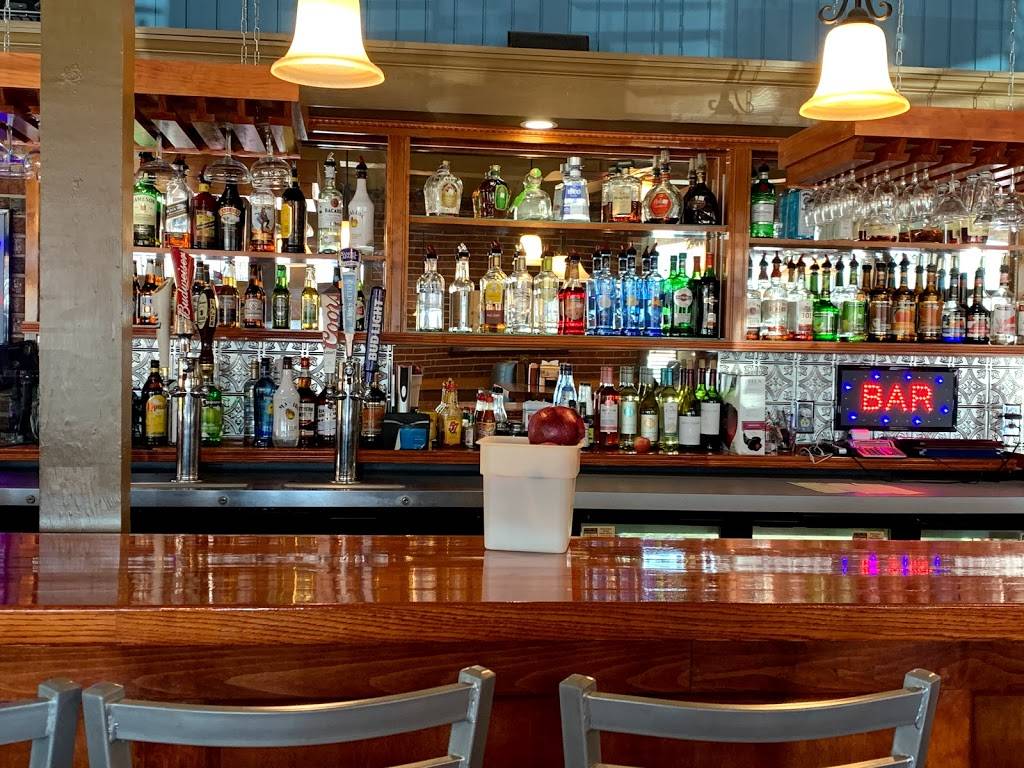 Captain Toms Seafood | restaurant | 1717 Boulevard, Colonial Heights, VA 23834, USA | 8045260005 OR +1 804-526-0005