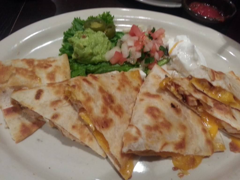 El Fenix Mexican Restaurant | restaurant | 3102 Interstate Hwy 30, Greenville, TX 75402, USA | 9034589427 OR +1 903-458-9427