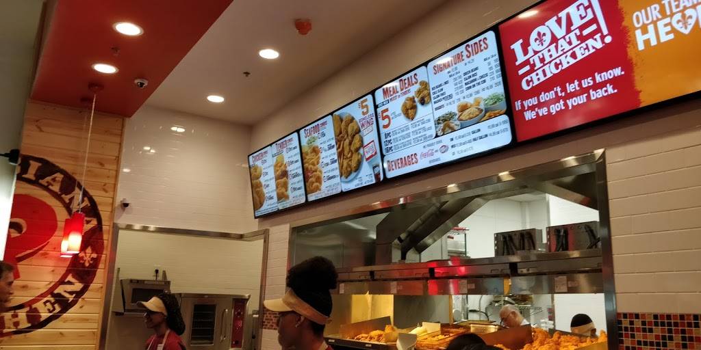 Popeyes Louisiana Kitchen | restaurant | 55 Parsonage Rd, Edison, NJ 08837, USA | 9082270391 OR +1 908-227-0391