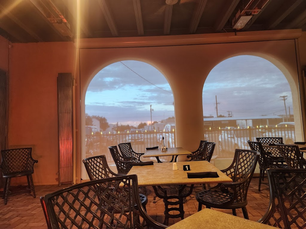 The Rails | restaurant | 221 W 1st St, Clovis, NM 88101, USA | 5759357245 OR +1 575-935-7245