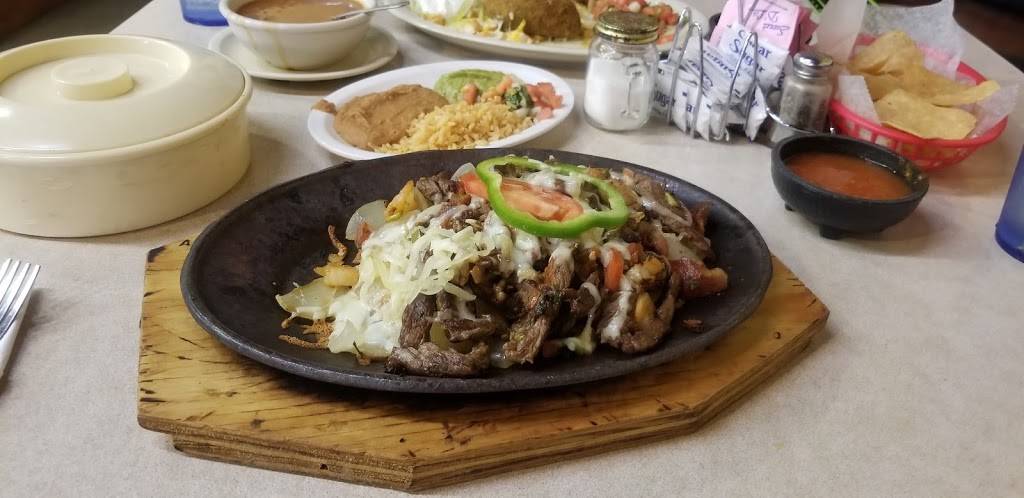 Los Paisas | restaurant | 3708, 408 Brazosport Blvd N, Clute, TX 77531, USA | 9793889000 OR +1 979-388-9000
