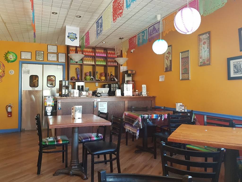 Moctezumas Mexican Restaurant | restaurant | 684 Belmont Ave, Springfield, MA 01108, USA | 4133177977 OR +1 413-317-7977
