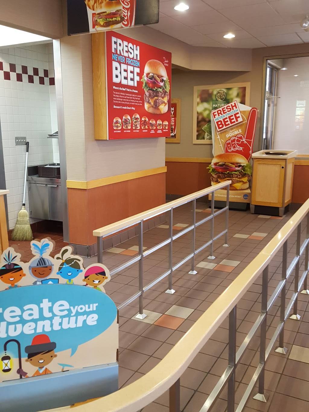 Wendys | restaurant | 1545 Madison Ave, Mankato, MN 56001, USA | 5076251888 OR +1 507-625-1888