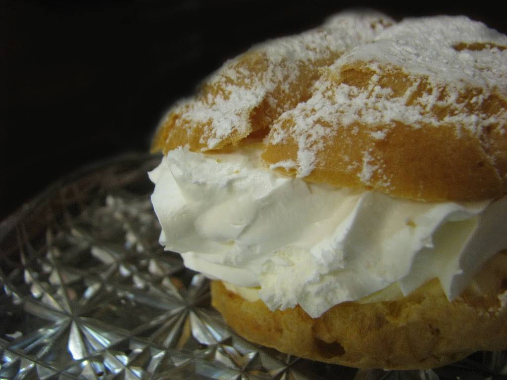 Viros Real Italian Bakery | bakery | 8301 E 22nd St, Tucson, AZ 85710, USA | 5208854045 OR +1 520-885-4045