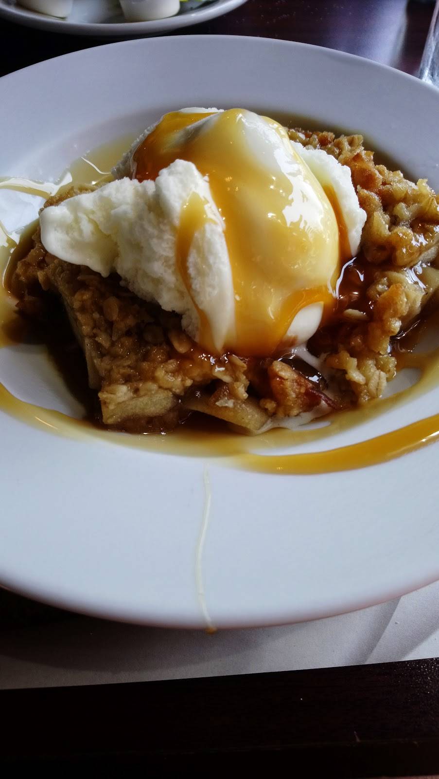 Toujours Mikes | restaurant | 7900 Boulevard Henri-Bourassa, Québec, QC G1H 3G3, Canada | 4186283030 OR +1 418-628-3030