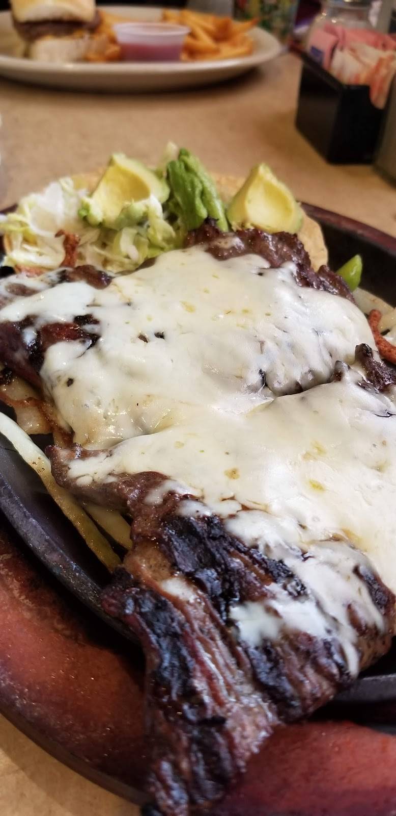 Montereys Little Mexico | restaurant | 602 Dalworth St, Grand Prairie, TX 75050, USA | 9726421237 OR +1 972-642-1237