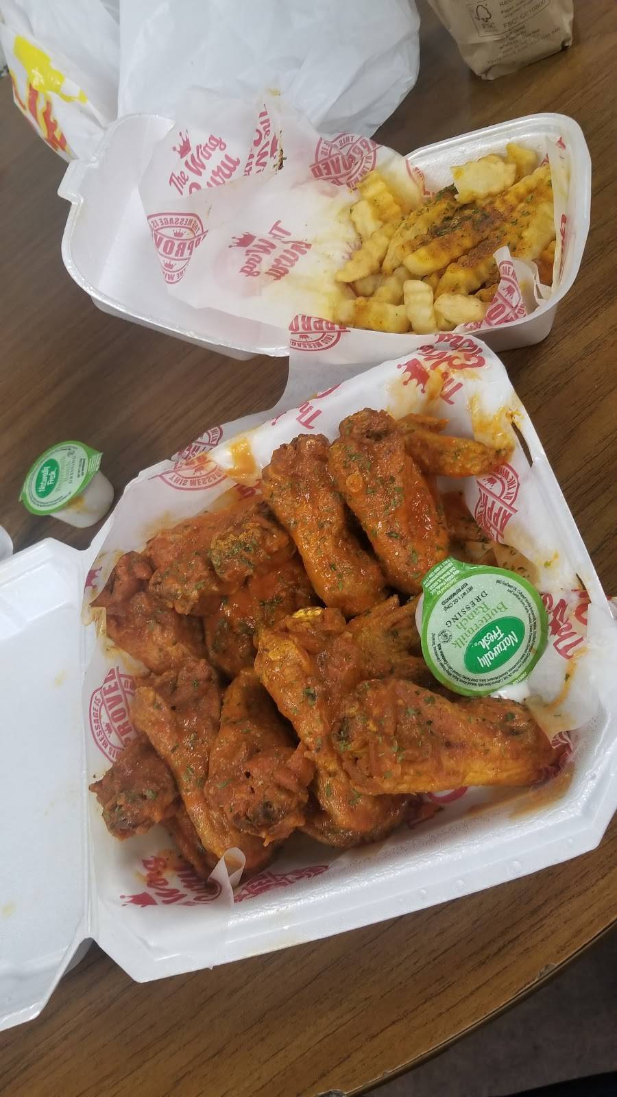 The Wing Guru | restaurant | 5699 Mt Moriah Rd, Memphis, TN 38115, USA | 9015092405 OR +1 901-509-2405