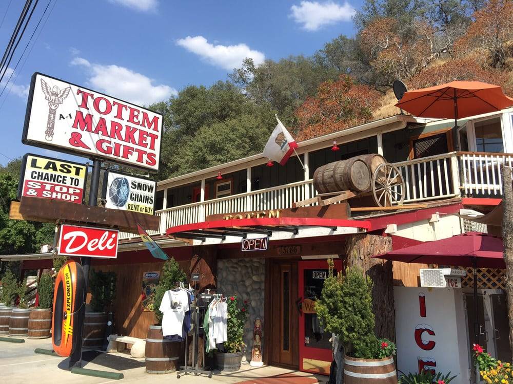 Totem Market & Gifts | restaurant | 45186 Sierra Dr, Three Rivers, CA 93271, USA | 5595614463 OR +1 559-561-4463