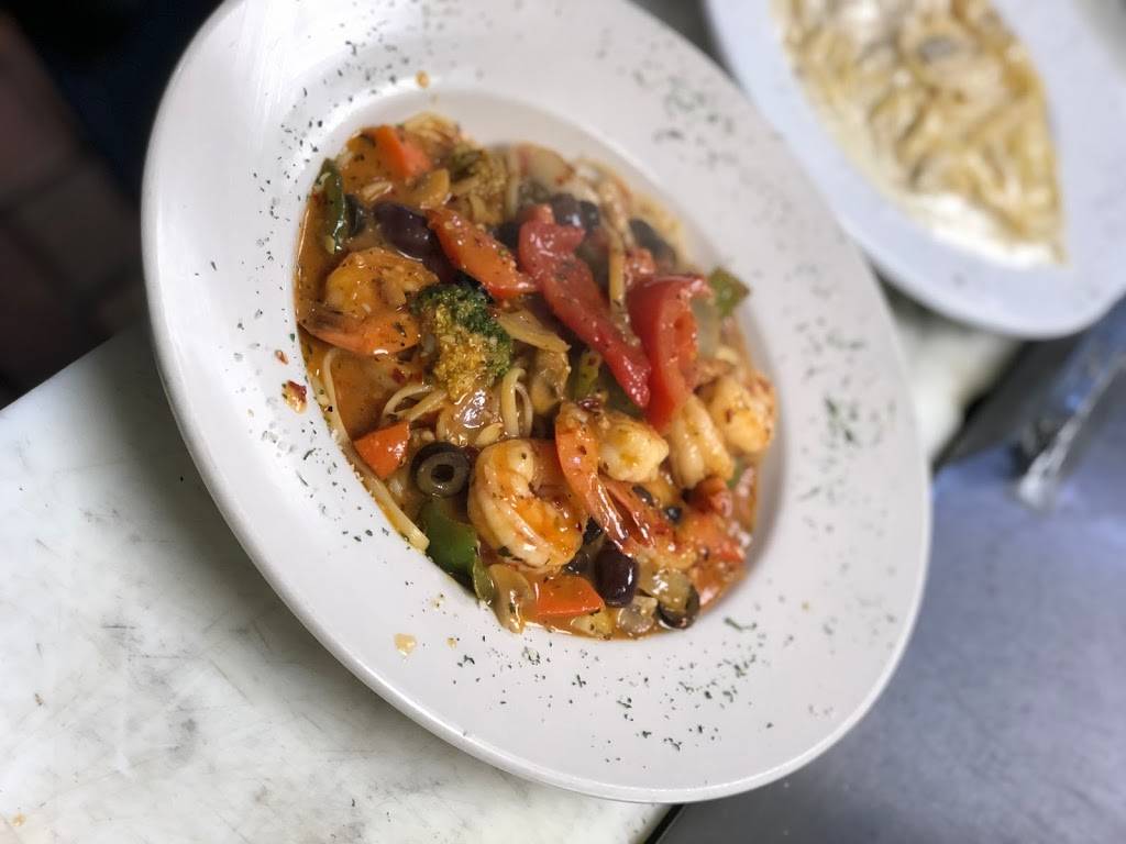 Tonis Italian Restaurant | meal takeaway | 1808 E Santa Fe St, Olathe, KS 66062, USA | 9137681912 OR +1 913-768-1912