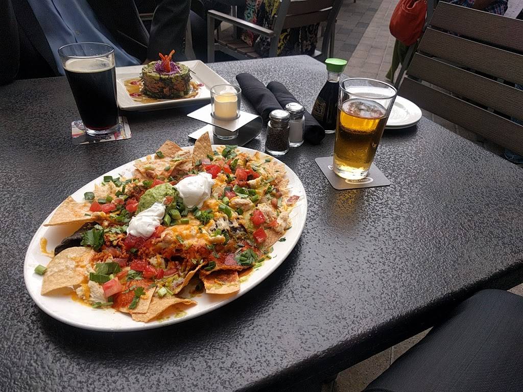 Yard House | restaurant | 800 Sorella Ct Space 116, Houston, TX 77024, USA | 7134619273 OR +1 713-461-9273