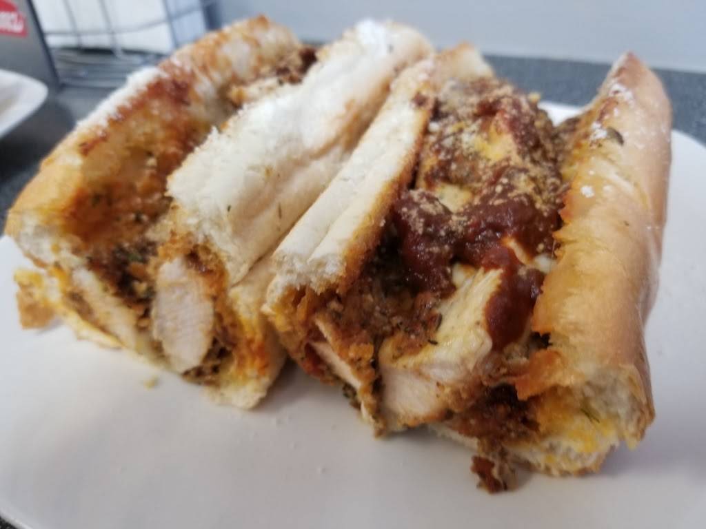 MacDaddy Subs | restaurant | 8966 Cleary Blvd, Plantation, FL 33324, USA | 9544731111 OR +1 954-473-1111