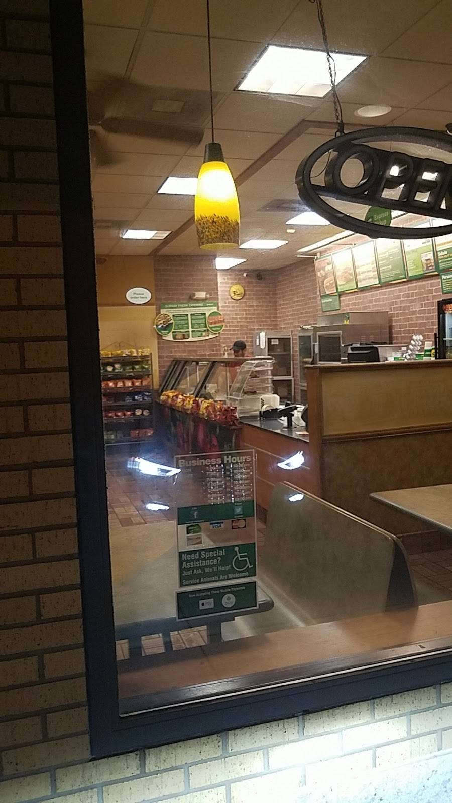 Subway | restaurant | 7011 Watts Rd, Madison, WI 53719, USA | 6082731188 OR +1 608-273-1188