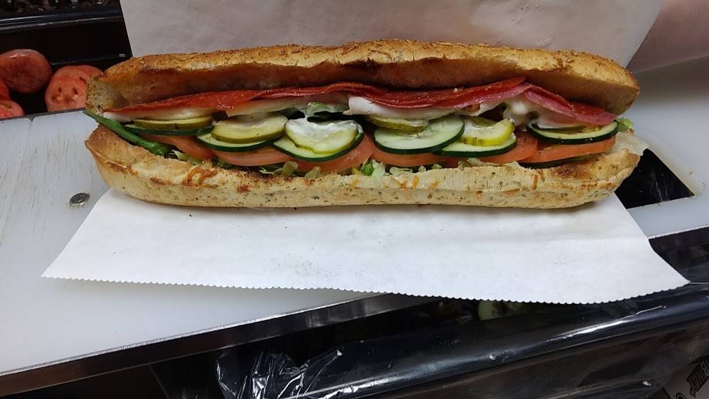 Subway | restaurant | 26627 Hoover Rd, Warren, MI 48089, USA | 5867548205 OR +1 586-754-8205
