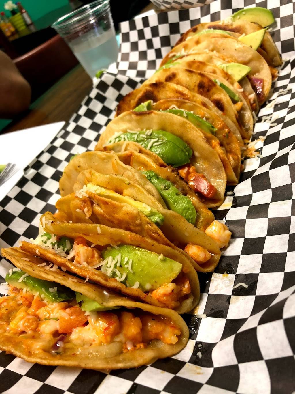 Baja King Fish Tacos and Mariscos | restaurant | 14225 S Inglewood Ave, Hawthorne, CA 90250, USA | 3108443869 OR +1 310-844-3869