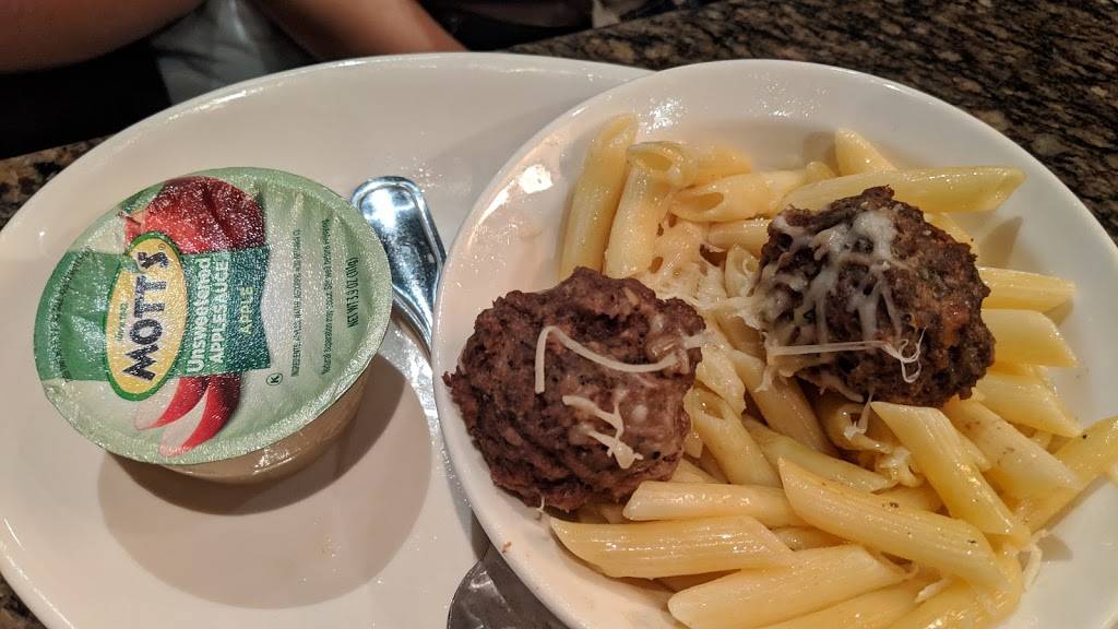 BJs Restaurant & Brewhouse | restaurant | 204 E Via Rancho Pkwy, Escondido, CA 92025, USA | 7604660700 OR +1 760-466-0700