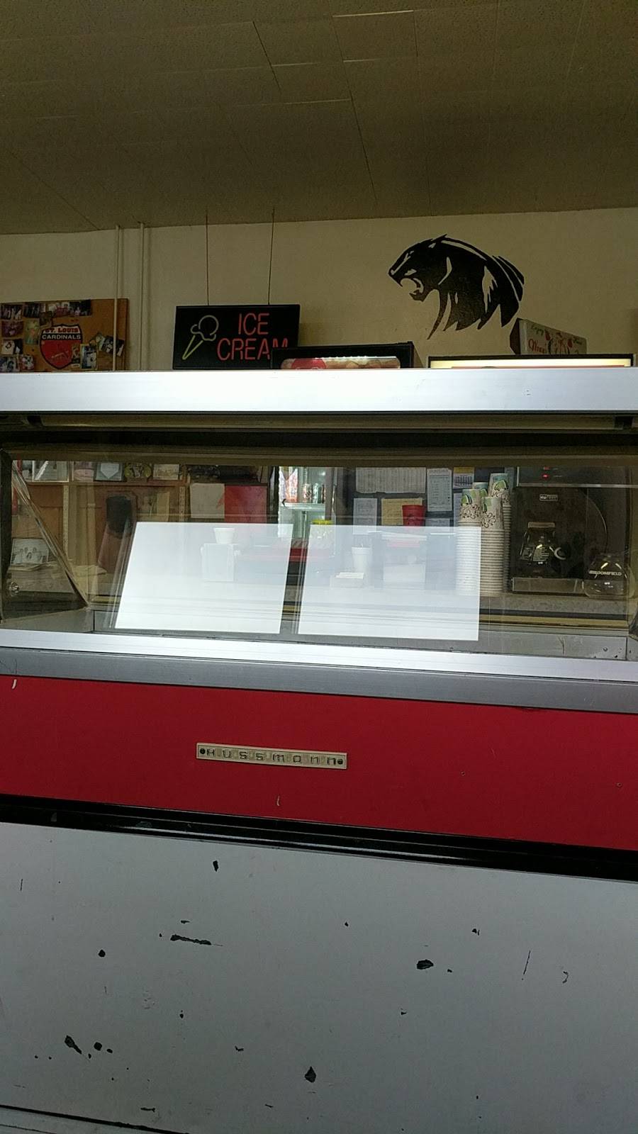 Cooks Pizza | restaurant | 101 S Elkhart Ave, Wakarusa, IN 46516, USA | 5748624425 OR +1 574-862-4425