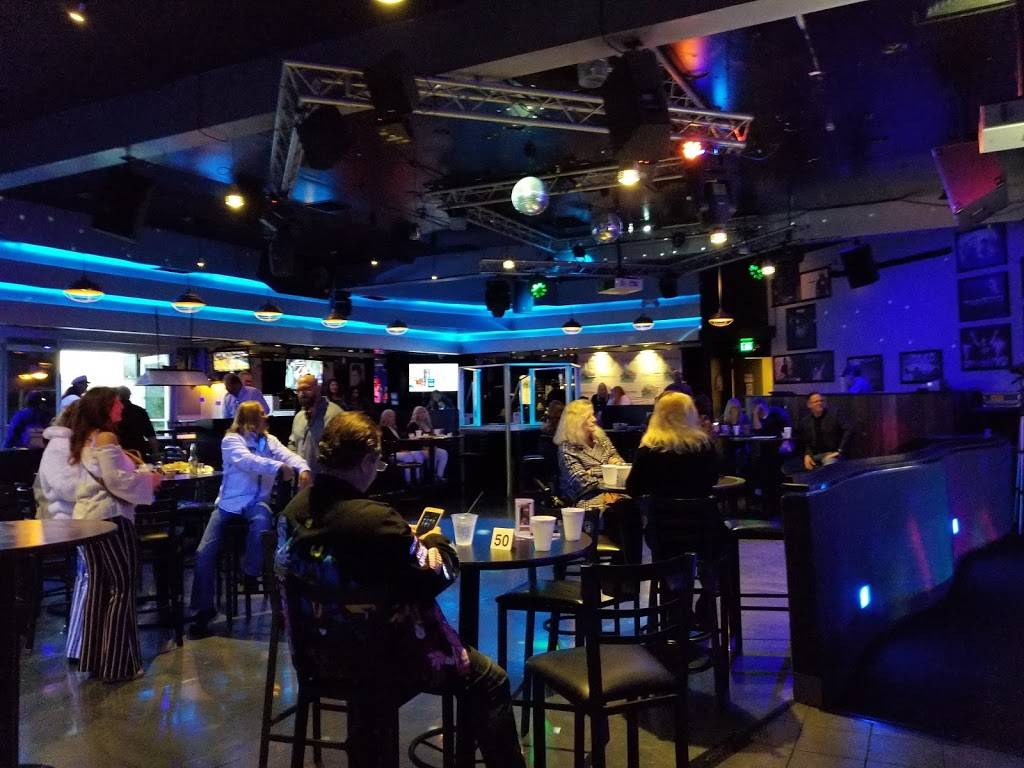 Arena Sports Grill and Bar | restaurant | 999 Enchanted Way, Simi Valley, CA 93065, USA | 8055832000 OR +1 805-583-2000